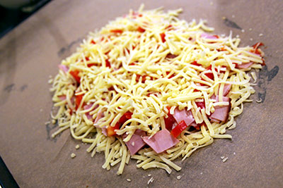 Ostpizza med riven ost